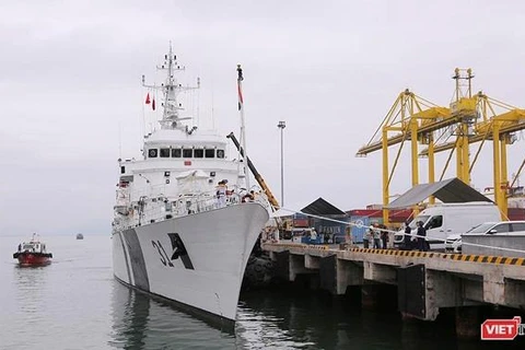 Tàu Lực lượng bảo vệ bờ biển Ấn Độ thăm thành phố Đà Nẵng