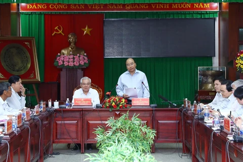 Thủ tướng Nguyễn Xuân Phúc phát biểu tại buổi làm việc. (Ảnh: Thống Nhất/TTXVN)
