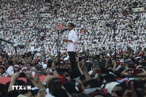 Tổng thống Indonesia Joko Widodo tại cuộc vận động tranh cử ở Jakarta, Indonesia ngày 13/4. (Ảnh: AFP/TTXVN)