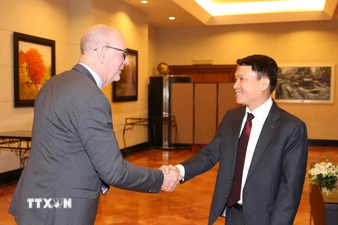  Tổng giám đốc Thông tấn xã Việt Nam Nguyễn Đức Lợi chào mừng các đại biểu tới Hà Nội tham dự Hội nghị Ban chấp hành OANA lần thứ 44. 