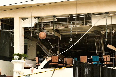 Hiện trường vụ nổ tại một khách sạn ở Colombo, Sri Lanka, ngày 21/4/2019. (Ảnh: AFP/ TTXVN)