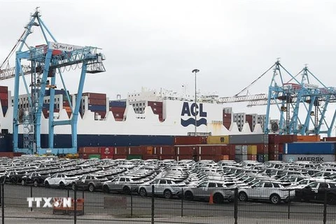 Xe ôtô Range Rover của Mỹ tại cảng contenơ Seaforth ở Liverpool, Tây Bắc Anh ngày 13/3/2019. (Ảnh: AFP/TTXVN)