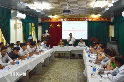 Giám đốc Sở Nông nghiệp và Phát triển Nông thôn thành phố Đà Nẵng Nguyễn Phú Ban phát biểu tại cuộc họp. (Ảnh: Đinh Văn Nhiều/TTXVN)