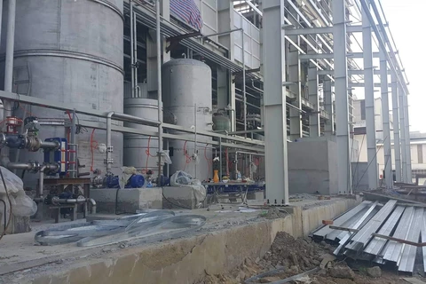 Một công nhân tử vong khi đang thi công tại công trình chưa được cấp phép xây dựng Nhà máy tinh luyện đường RE thuộc Nhà máy đường An Khê, thị xã An Khê (Gia Lai). (Ảnh: Hồng Điệp/TTXVN)