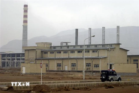 Quang cảnh nhà máy làm giàu urani của Iran ở thành phố miền Trung Isfahan. (Ảnh: AFP/TTXVN)