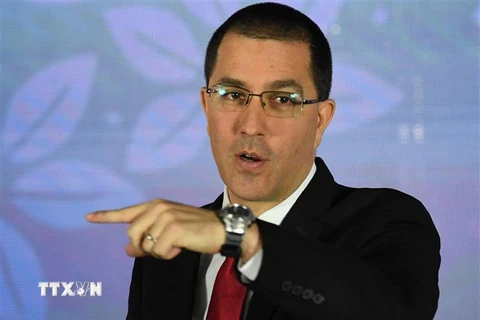 Ngoại trưởng Venezuela Jorge Arreaza phát biểu tại Caracas, Venezuela. (Ảnh: AFP/TTXVN)
