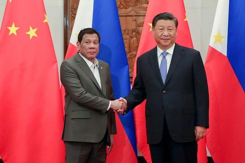 Chủ tịch Trung Quốc Tập Cận Bình và Tổng thống Philippines Rodrigo Duterte. (Nguồn: news.abs-cbn.com)
