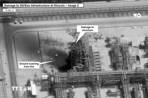 (Hình ảnh từ vệ tinh của Chính phủ Mỹ): Những thiệt hại về cơ sở hạ tầng của nhà máy lọc dầu Khurais thuộc Tập đoàn Aramco sau các vụ tấn công bằng máy bay không người lái ở Saudi Arabia ngày 15/9/2019. (Ảnh: AFP/TTXVN)