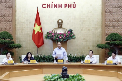 Thủ tướng Nguyễn Xuân Phúc, Chủ tịch Hội đồng Thi đua - Khen thưởng Trung ương phát biểu. (Ảnh: Thống Nhất/TTXVN)