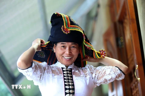 Giải mã ý nghĩa khăn Piêu của dân tộc Thái Tây Bắc ở Điện Biên