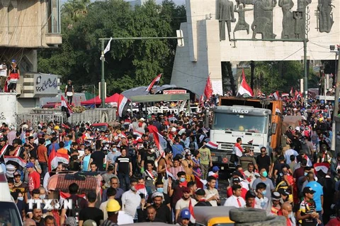 Người biểu tình tập trung tại quảng trường Tahrir ở Baghdad, Iraq, ngày 30/10/2019. (Ảnh: THX/ TTXVN)