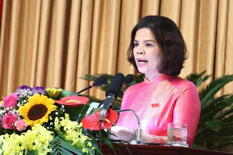 Tân Chủ tịch UBND tỉnh Bắc Ninh Nguyễn Hương Giang phát biểu nhậm chức. (Ảnh: Diệp Trương/TTXVN)