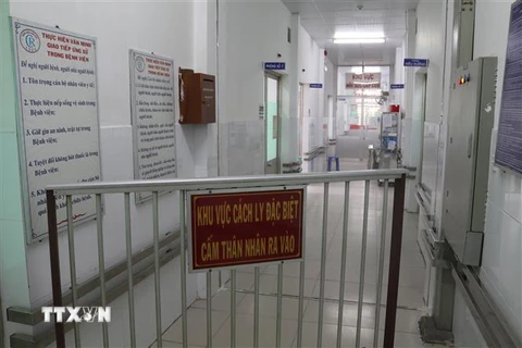 Khu vực cách ly bệnh nhân nhiễm virus Corona tại Bệnh viện Chợ Rẫy Thành phố Hồ Chí Minh. (Ảnh: Đinh Hằng/TTXVN)