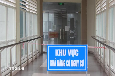 Khoa truyền nhiễm là khu điều trị riêng biệt cho các trường hợp nghi ngờ nhiễm COVID-19 tại bệnh viện đa khoa tỉnh Lạng Sơn. (Ảnh: Quang Duy/TTXVN)