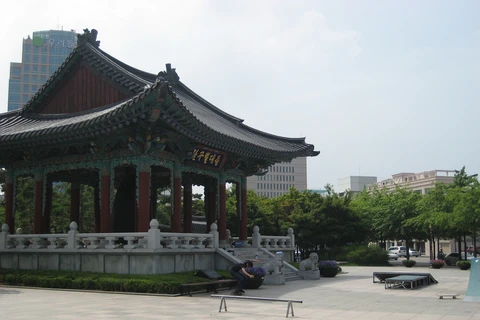 Ngôi đền truyền thống như Donghwasa được linh mục Geukdal-hwasang xây dựng vào năm 493 lưu giữ nhiều cổ vật tại thành phố Daegu, tỉnh Gyeongsangbuk. (Ảnh: Nguồn Internet)