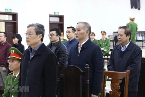 Bị cáo Nguyễn Bắc Son (cựu Bộ trưởng Bộ Thông tin và Truyền thông) nghe tòa tuyên án trong phiên xử ngày 7/1. (Ảnh: Văn Điệp/TTXVN)