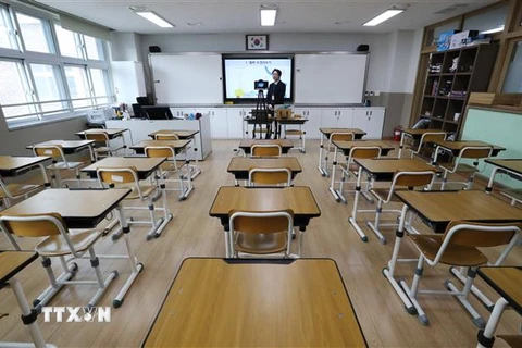 Một lớp học trực tuyến tại trường tiểu học ở Sejong, Hàn Quốc ngày 17/4/2020 trong bối cảnh dịch COVID-19 lan rộng. (Ảnh: Yonhap/ TTXVN)