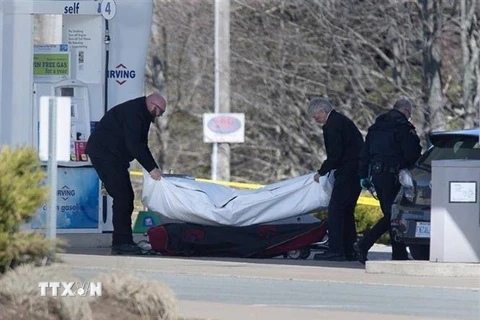 Thi thể nạn nhân tại hiện trường vụ xả súng đẫm máu ở tỉnh Nova Scotia ngày 18/4/2020. (Ảnh: Yass Tribune/TTXVN)