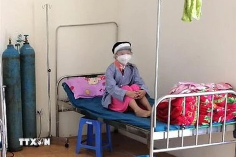Sau 1 tuần điều trị, bệnh nhân 268 ở Hà Giang sức khỏe ổn định tiến triển tốt. (Ảnh: TTXVN phát)