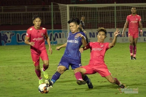 Sài Gòn FC bỏ lỡ hàng loạt cơ hội trước Becamex Bình Dương