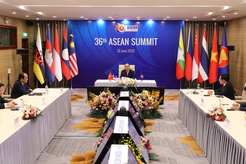 Thủ tướng Nguyễn Xuân Phúc chủ trì Phiên toàn thể Hội nghị Cấp cao ASEAN lần thứ 36. (Ảnh: Thống Nhất/TTXVN)