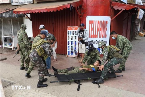 Cảnh sát phong tỏa hiện trường vụ nổ ở tỉnh Sulu, miền Nam Philippines ngày 24/8/2020. (Ảnh: AFP/TTXVN)