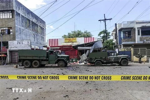 Hiện trường vụ đánh bom ở tỉnh Sulu, Philippines, ngày 24/8. (Ảnh: THX/TTXVN)