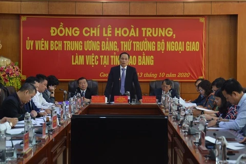Thứ trưởng Bộ Ngoại giao Lê Hoài Trung phát biểu tại buổi làm việc. (Ảnh: Chu Hiệu/TTXVN)