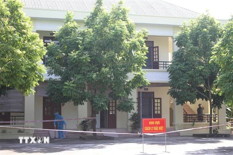Khu vực cách ly, điều trị 2 ca bệnh COVID-19 tại Phòng khám Đa khoa khu vực Cầu Yên, huyện Hoa Lư, tỉnh Ninh Bình. (Ảnh: Thùy Dung/TTXVN)