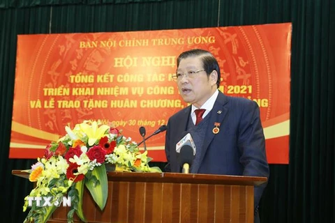 Ông Phan Đình Trạc, Bí thư Trung ương Đảng, Trưởng Ban Nội chính Trung ương phát biểu. (Ảnh: Doãn Tấn/TTXVN)