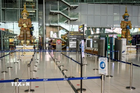 Cảnh vắng vẻ tại sân bay Suvarnabhumi ở Bangkok, Thái Lan do dịch COVID-19, ngày 1/8/2020. (Ảnh: AFP/TTXVN)