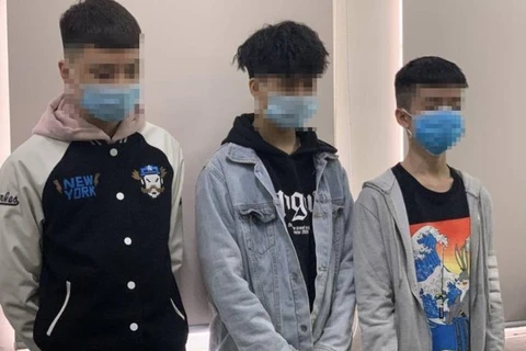 Ba thiếu niên tại Hà Nội bị công an triệu tập để điều tra hành vi tấn công tình dục hàng loạt phụ nữ là người nước ngoài. (Nguồn: PLO)