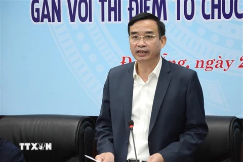 Chủ tịch UBND thành phố Đà Nẵng Lê Trung Chinh phát biểu tại Hội thảo. (Ảnh: Quốc Dũng/TTXVN)