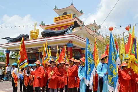 Lăng ông Nam Hải ở thị trấn Sông Đốc, huyện Trần Văn Thời. (Nguồn: camau.gov.vn)