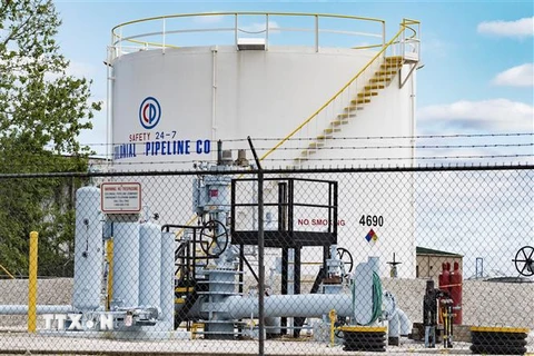 Các bể chứa nhiên liệu của Công ty Colonial Pipeline ở Baltimore, bang Maryland, Mỹ ngày 10/5/2021. (Ảnh: AFP/TTXVN)