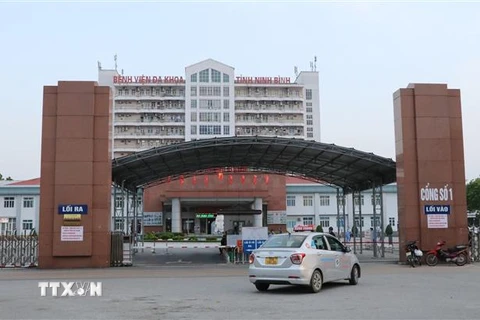 Bệnh viện Đa khoa tỉnh Ninh Bình, nơi đang điều trị 2 bệnh nhân COVID-19. (Ảnh: Đức Phương/TTXVN)