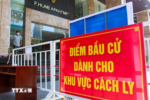 Điểm bầu cử cho người dân tại chung cư F.Home (Đà Nẵng) khu vực đang bị cách ly đã sẵn sàng cho ngày bầu cử. (Ảnh: Trần Lê Lâm/TTXVN)