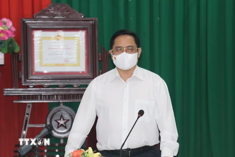 Thủ tướng Phạm Minh Chính phát biểu tại buổi làm việc về công tác phòng, chống dịch COVID-19 trên địa bàn thành phố Cần Thơ. (Ảnh: Ngọc Thiện/TTXVN)