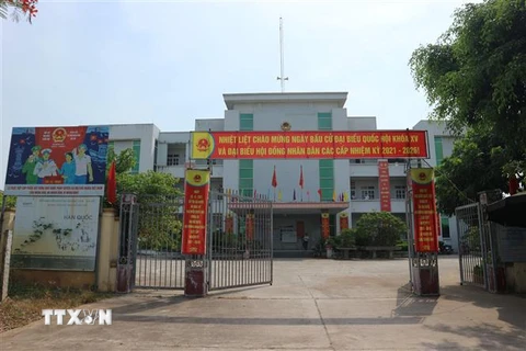 Trụ sở Đảng ủy, Ủy ban Nhân dân xã Tráng Việt (Mê Linh, Hà Nội). (Ảnh Mạnh Khánh/TTXVN)