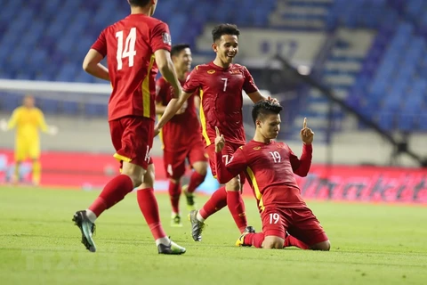 Quang Hải ăn mừng khi ghi bàn nâng tỷ số lên 2-0 ở phút thứ 62. (Ảnh: Hoàng Linh/TTXVN)