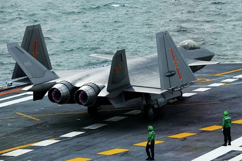 Máy bay chiến đấu phản lực J-20. (Nguồn: fighterjetsworld.com)