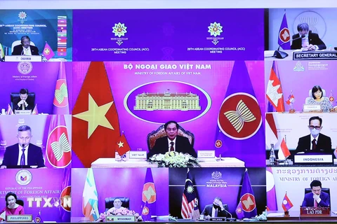 Bộ trưởng Bộ Ngoại giao Bùi Thanh Sơn phát biểu tại Hội nghị Hội đồng Điều phối ASEAN (ACC) lần thứ 29. (Ảnh: Phạm Kiên/TTXVN)