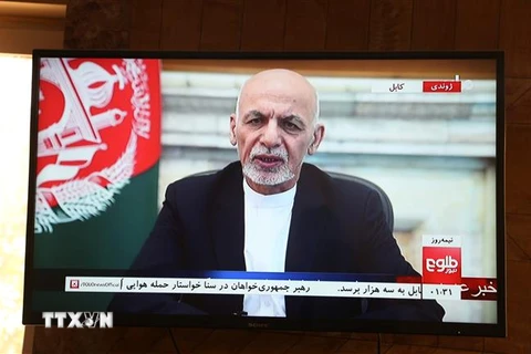 Tổng thống Afghanistan Ashraf Ghani phát biểu trên truyền hình tại Kabul, ngày 14/8/2021. (Ảnh: THX/TTXVN)