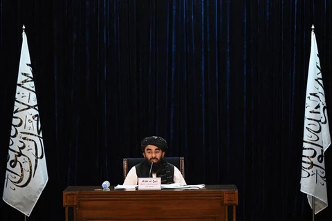 Người phát ngôn của Taliban Zabihullah Mujahid tại cuộc họp báo ở Kabul, ngày 7/9/2021. (Ảnh: AFP/TTXVN)