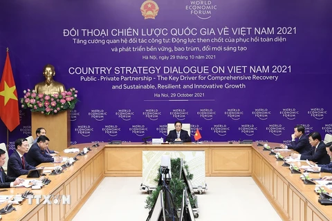 Thủ tướng Phạm Minh Chính chủ trì Đối thoại chiến lược quốc gia giữa Việt Nam và WEF tại điểm cầu Hà Nội.&nbsp;(Ảnh: Dương Giang/TTXVN)