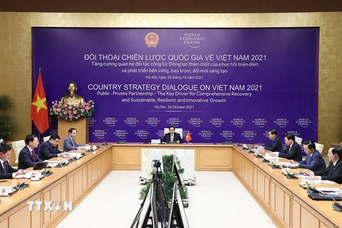 Thủ tướng Phạm Minh Chính chủ trì Đối thoại chiến lược quốc gia giữa Việt Nam và WEF tại điểm cầu Hà Nội. (Ảnh: Dương Giang/TTXVN)