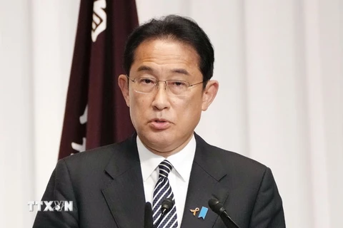 Thủ tướng Nhật Bản Fumio Kishida phát biểu tại cuộc họp báo ở Tokyo ngày 1/11. (Ảnh: Kyodo/TTXVN)