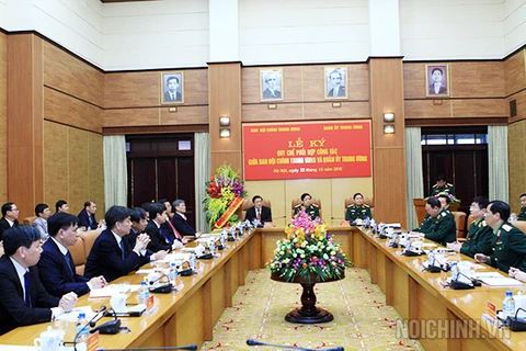 Quân ủy Trung ương và Ban Nội chính Trung ương ký Quy chế phối hợp công tác ngày 22/12/2015. (Nguồn: noichinh.vn)