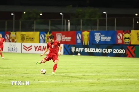 Cầu thủ Tiến Linh ghi bàn trong trận gặp Campuchia. (Ảnh minh họa: Thế Vũ/TTXVN)