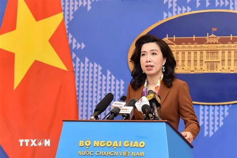 Người phát ngôn Bộ Ngoại giao Lê Thị Thu Hằng thông báo các hoạt động đối ngoại của Việt Nam. (Ảnh: TTXVN phát)